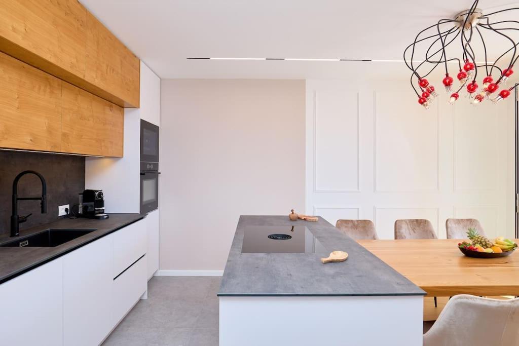 New & Stunning Views In Luxury 5* Divona Apartment Dubrovnik Exterior foto